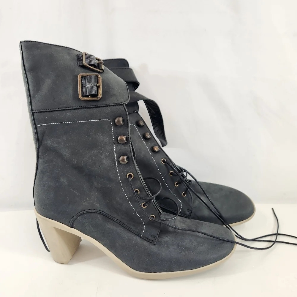 Espace Heeled Boots Women's 9 Lace Up